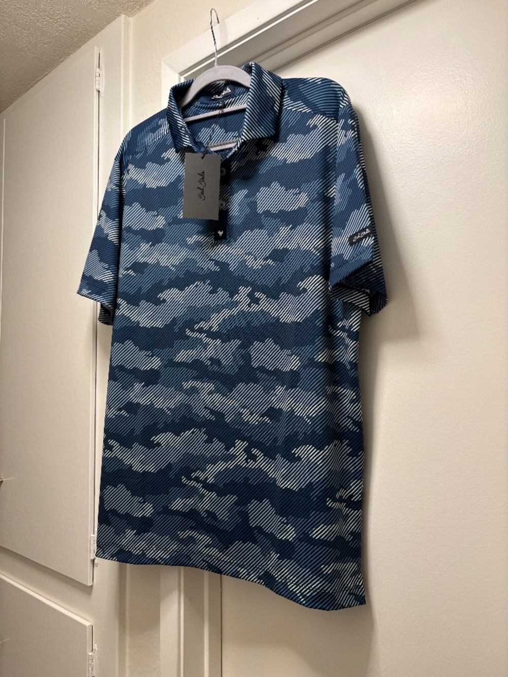 NWT Bad Birdie blue camo golf shirt - size medium